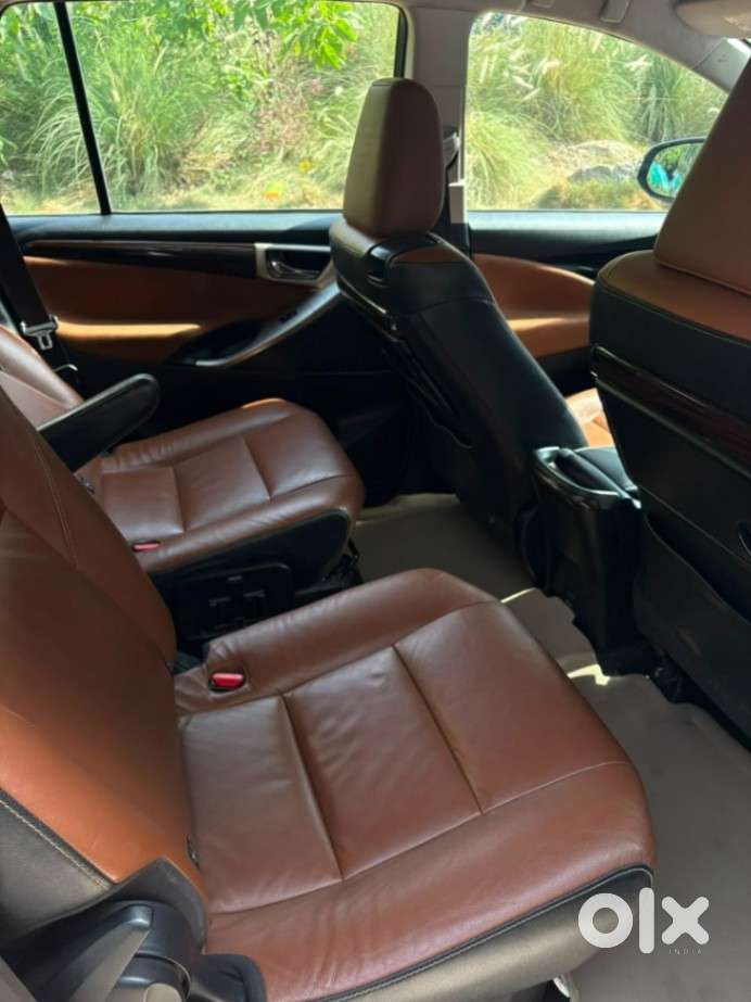 Toyota Innova Crysta 2.8 Zx At, 2017, Diesel