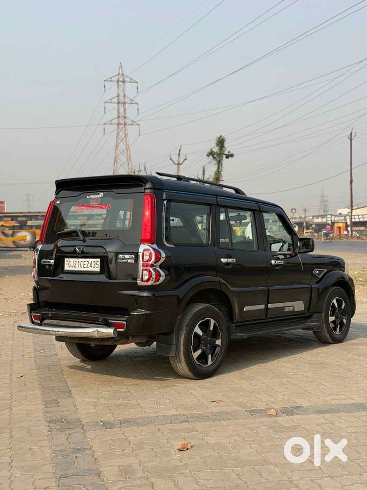 Mahindra Scorpio Classic 2.2 S 11 Mt 7 Str, 2024, Diesel