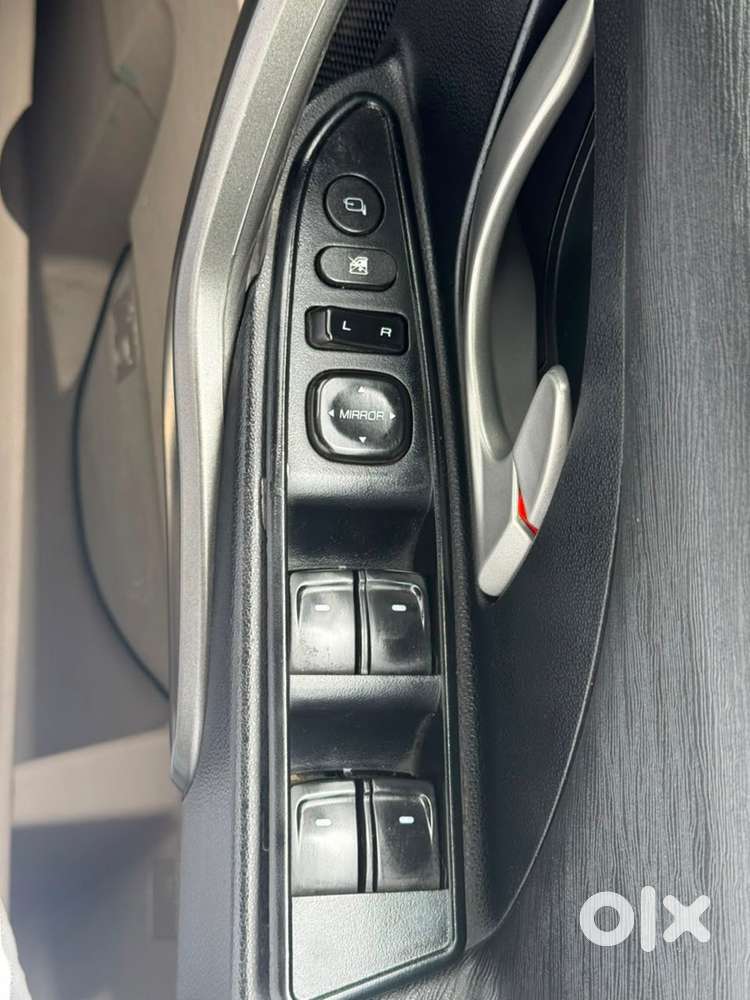 Mahindra Xuv500 2016 Diesel Well Maintained