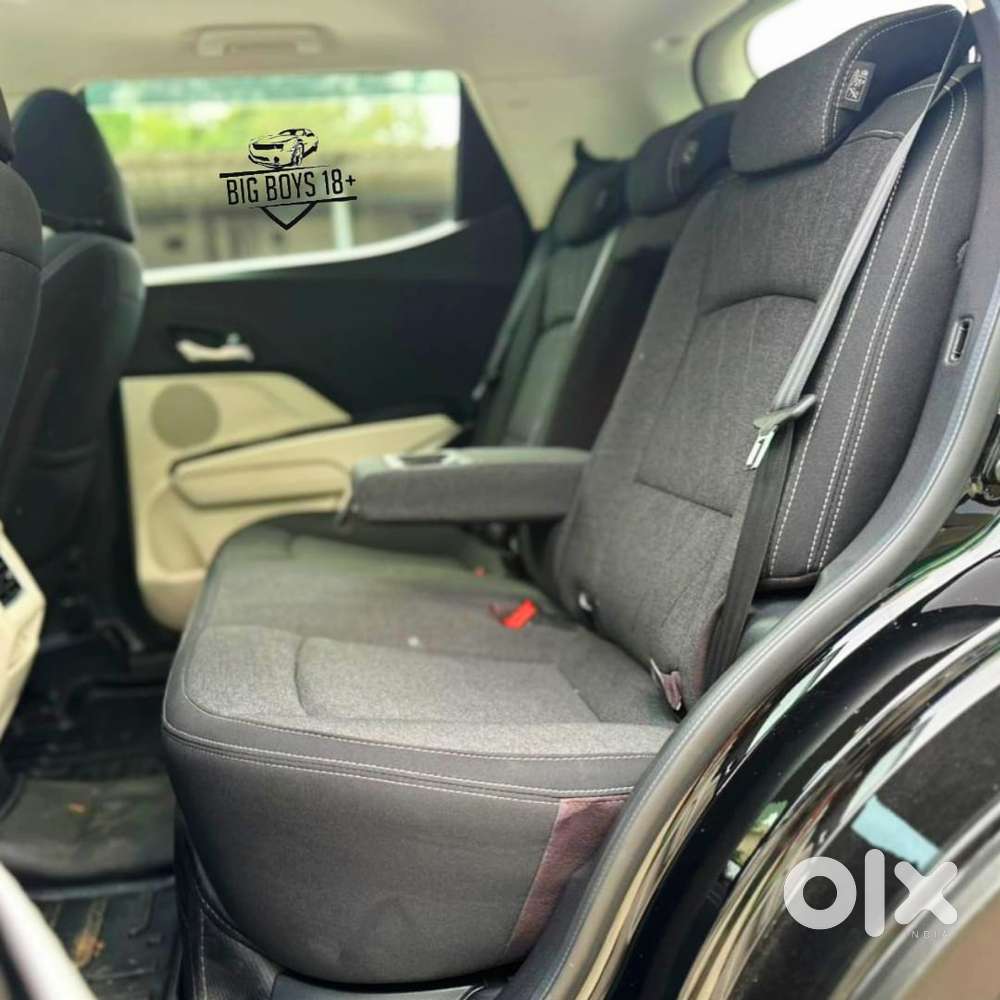 Mahindra Xuv 3xo Ax5 Ds Mt, 2024, Diesel