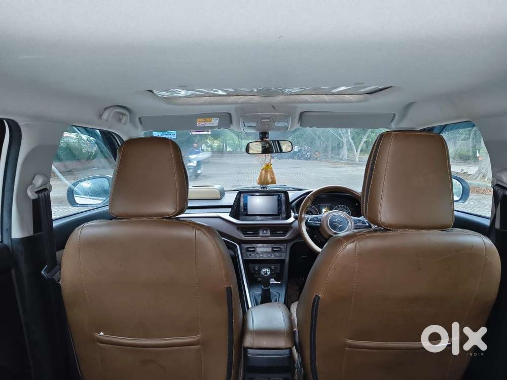 Maruti Suzuki Brezza 1.5 Zxi Smart Hybrid, 2023, Petrol