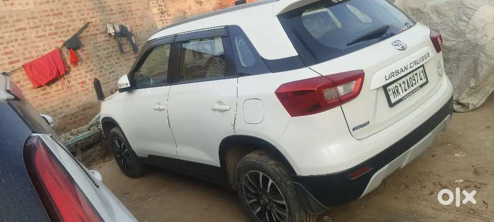 Toyota Urban Cruiser 2022 Cng & Petrol 38000 Km Driven