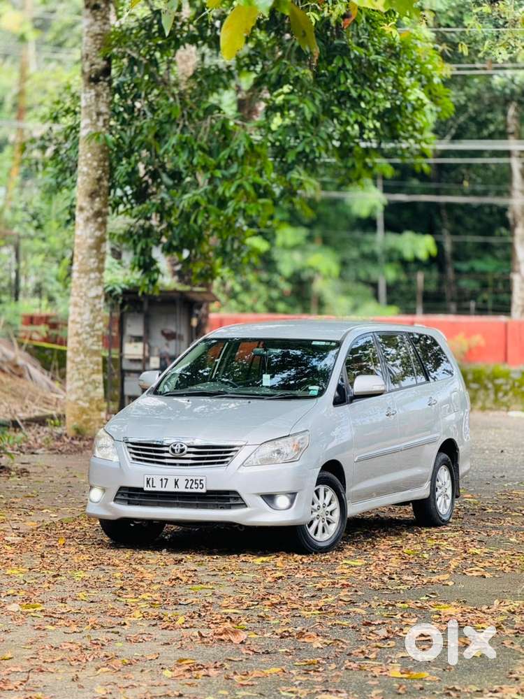 Toyota Innova 2013