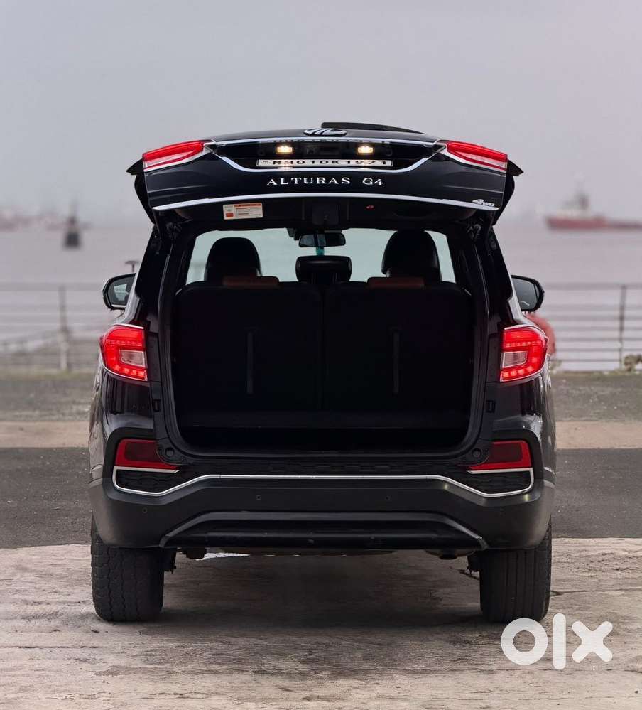 Mahindra Alturas G4 4wd At, 2019, Diesel