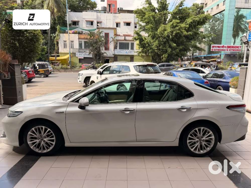 Toyota Camry Hybrid, 2019, Petrol