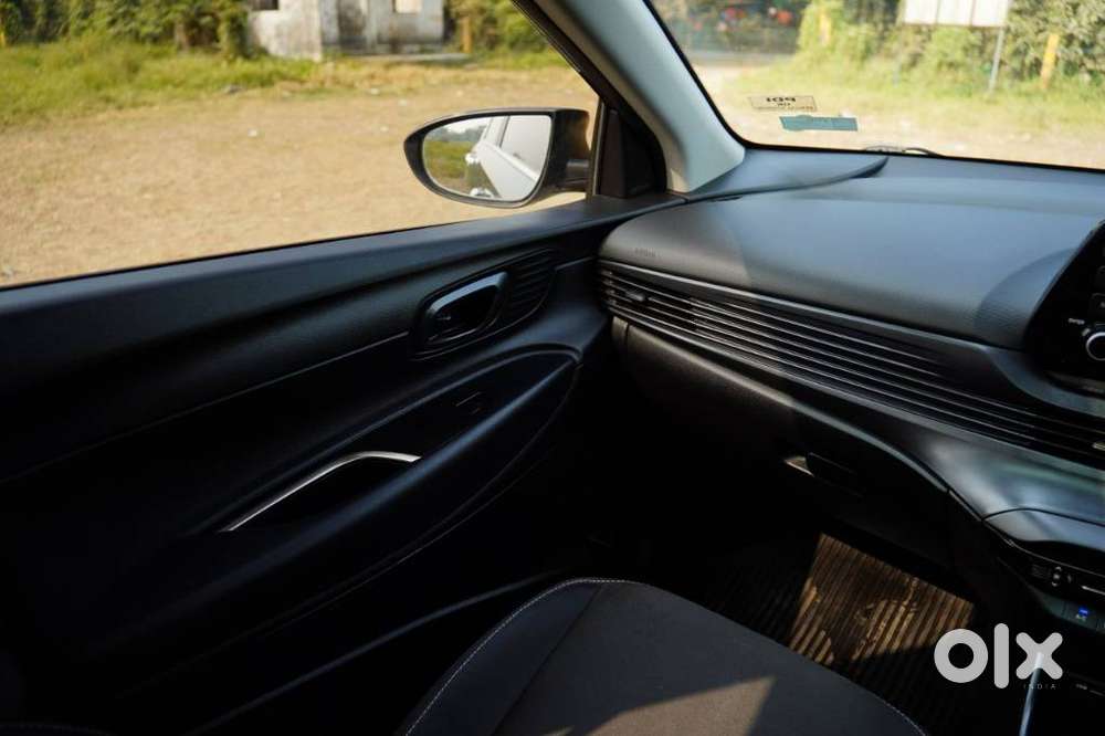 Hyundai I20 Petrol Asta, 2023, Petrol