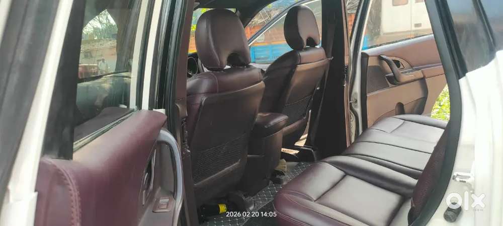Mahindra Xuv500 2014 Diesel 65000 Km Driven