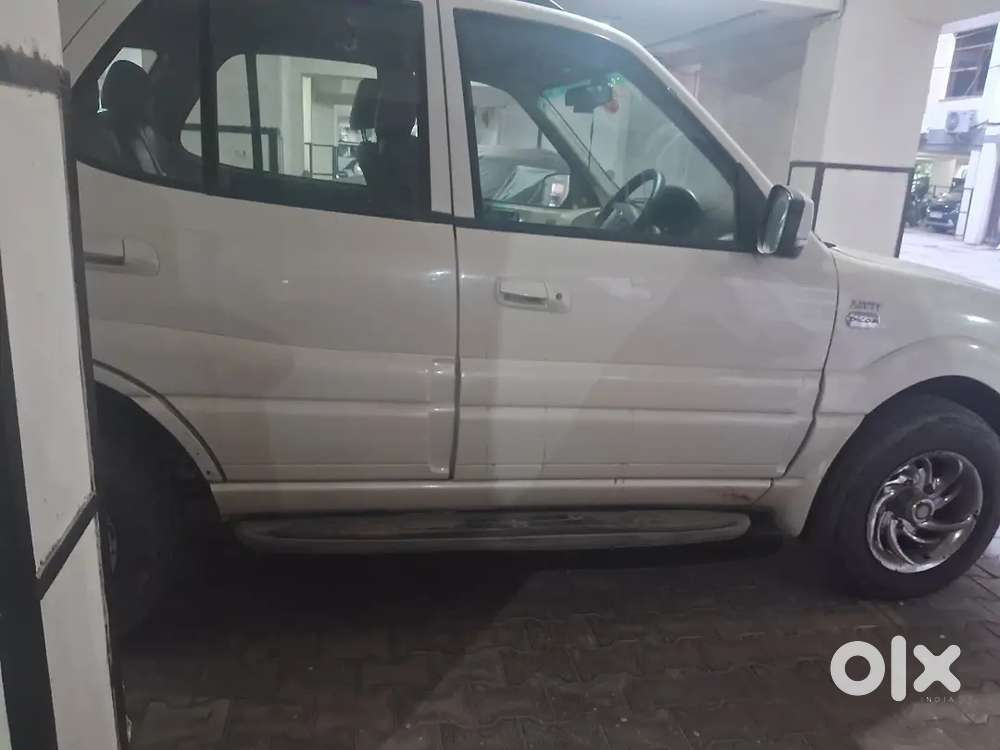 Tata Safari Storme 2009 Model Car