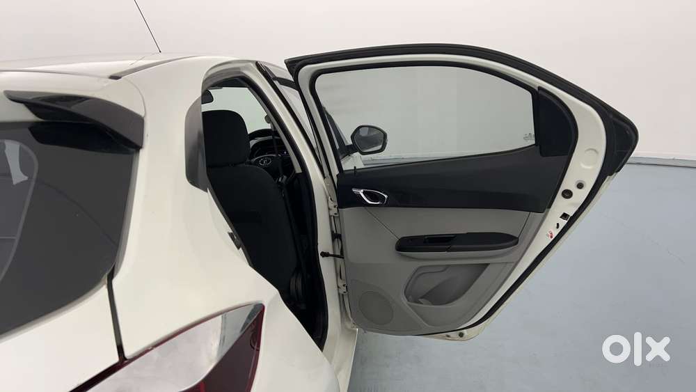 Tata Tiago 1.2 Revotron Xz Plus, 2020, Petrol