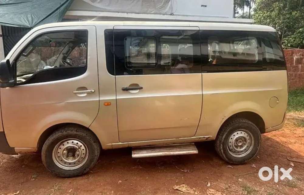 Tata Venture Gx 8 2011
