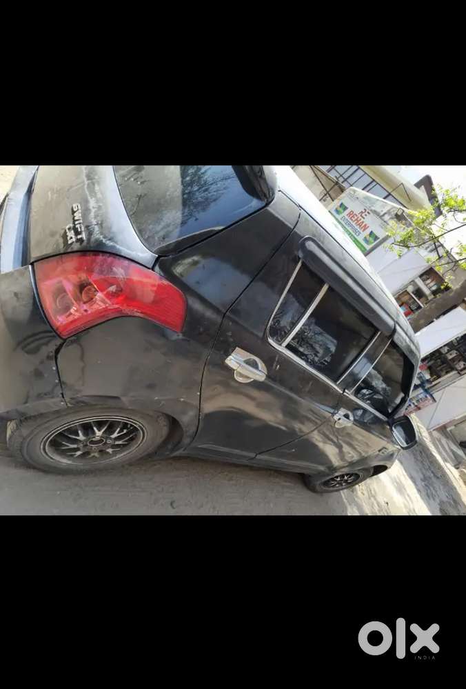 Maruti Suzuki Swift 2007 Petrol 90000 Km Driven