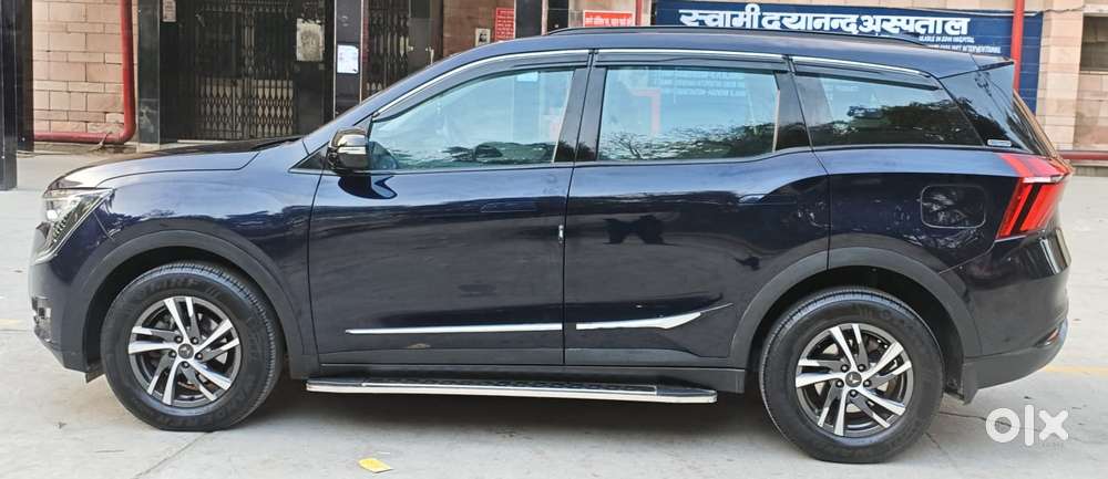 Mahindra Xuv700 2.0 Ax 5 Petrol Mt Str, 2022, Petrol