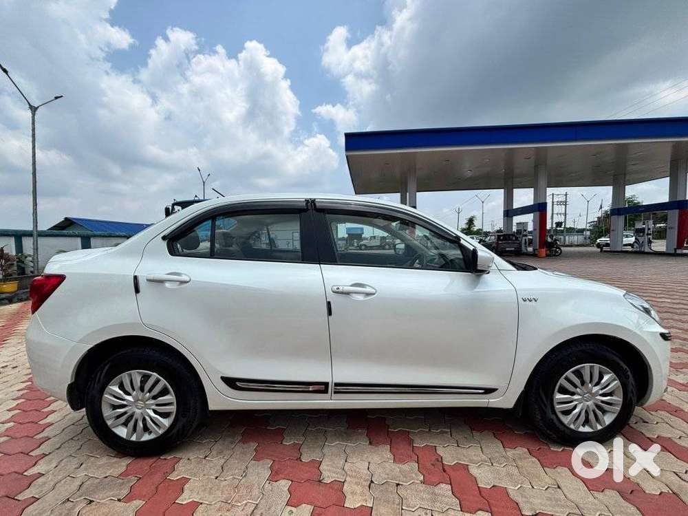 Maruti Suzuki Dzire 1.2 Vxi, 2019, Petrol