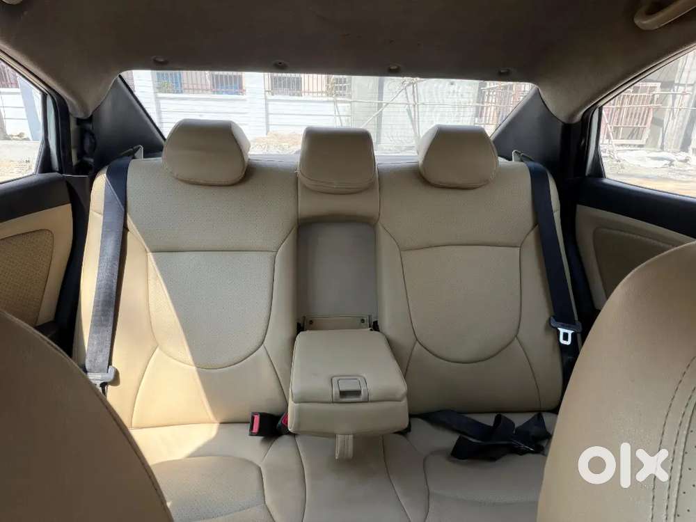 Extent Condition Family Use Car Single Hand Drive