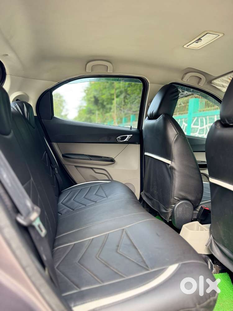 Tata Tiago, 2018, Petrol