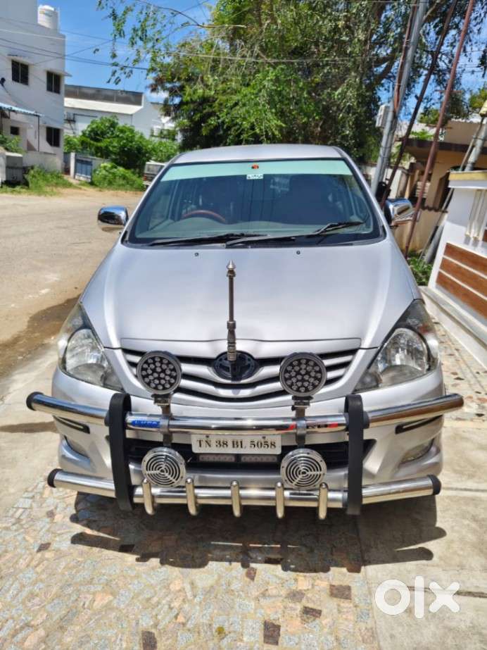 Toyota Innova 2.5 G (diesel) 8 Seater, 2012, Diesel