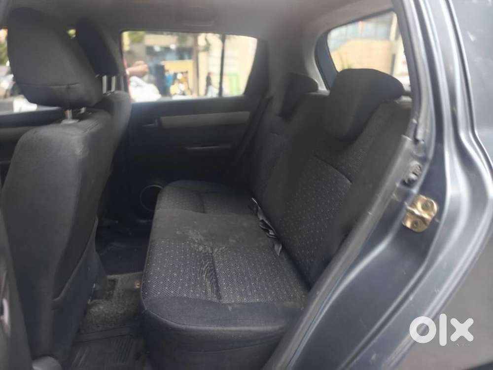 Maruti Suzuki Swift 1.3 Zxi, 2006, Petrol