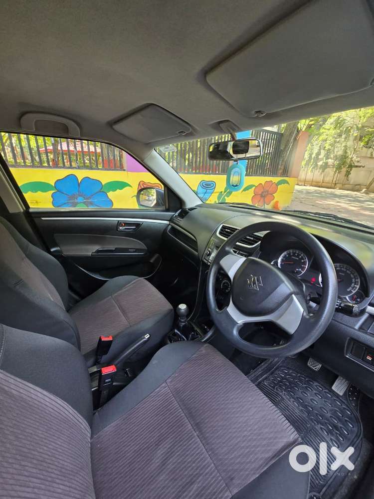 Maruti Suzuki Swift Vxi + Manual, 2016, Petrol
