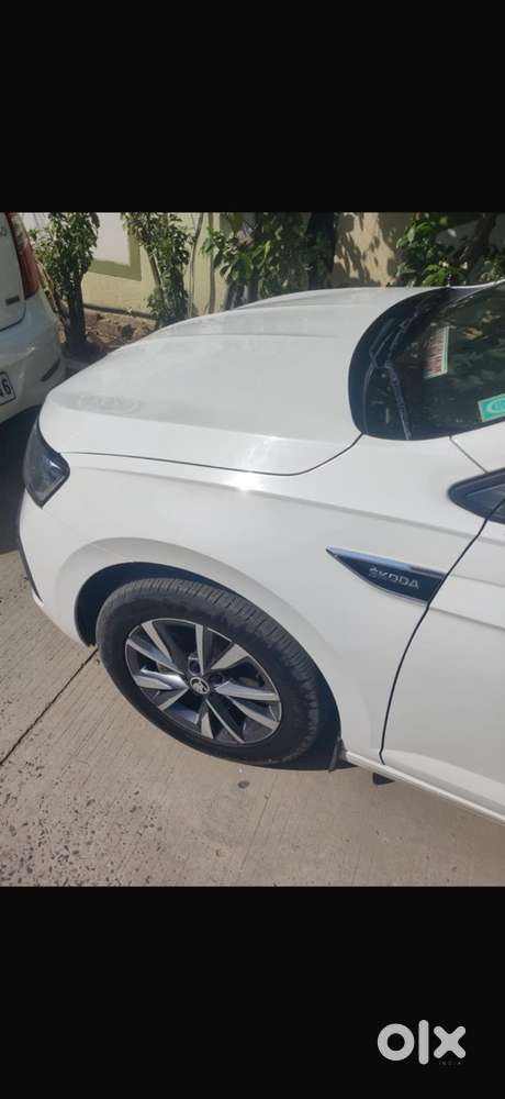 Skoda Slavia Petrol 2022