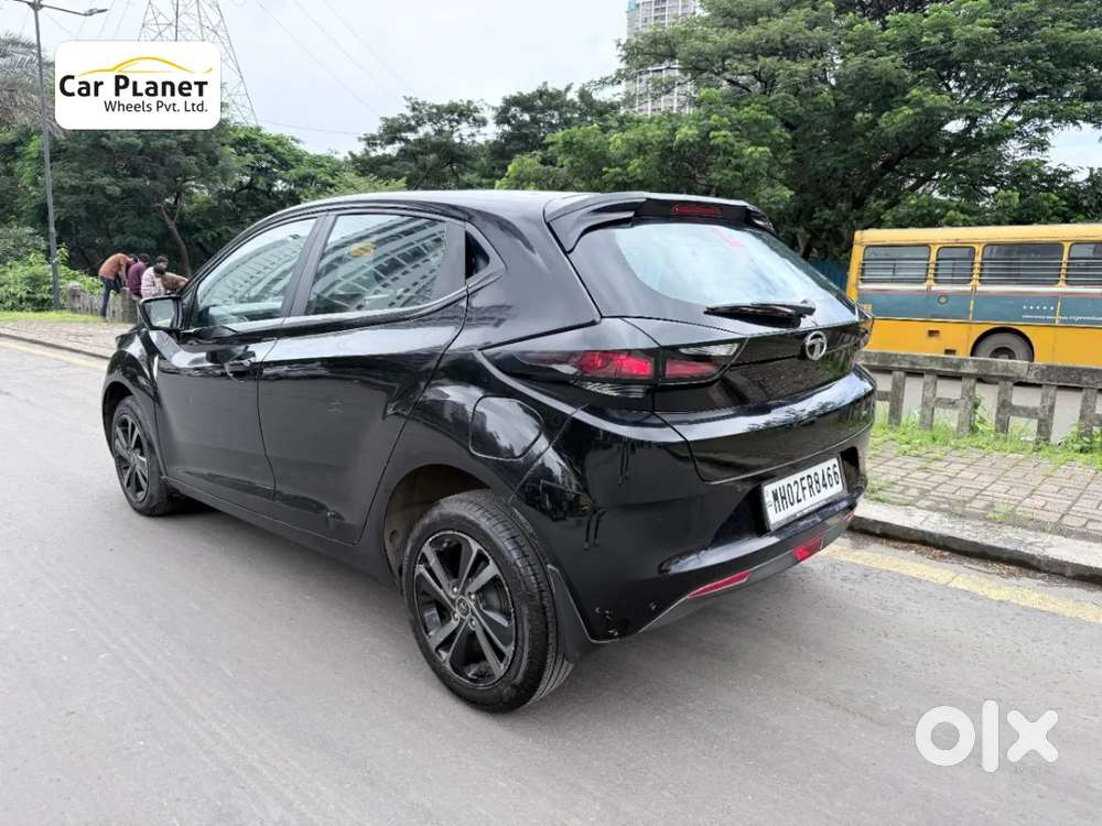 Tata Altroz 1.2 Xza Plus Dark Edition Dct, 2022, Petrol