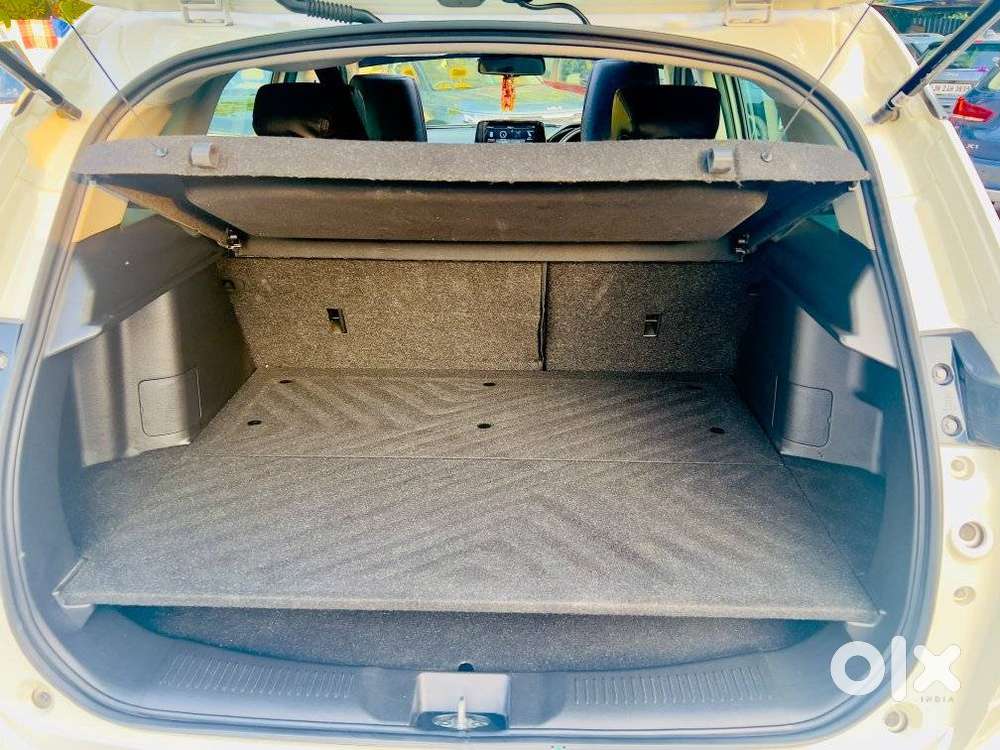 Maruti Suzuki Grand Vitara 1.5 Zeta Plus Intelligent Hybrid Ecvt, 20..