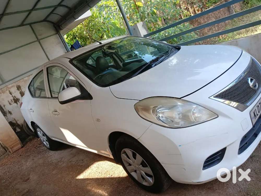 Nissan Sunny 2014