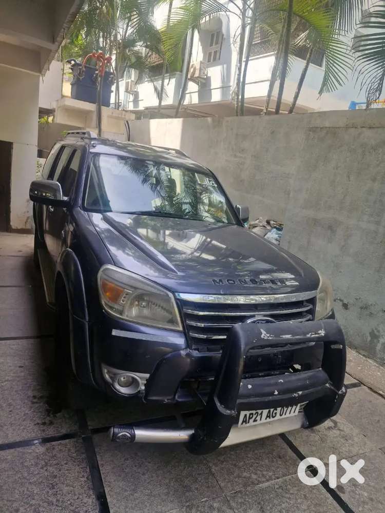 Ford Endeavour Diesel 2010