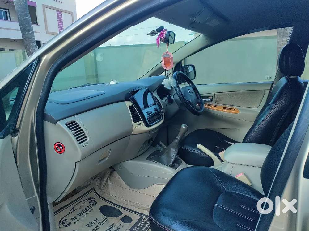 Toyota Innova 2012 Diesel Well Maintained