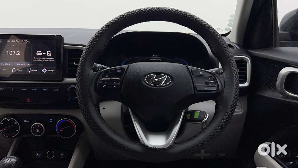 Hyundai Venue 1.2 S (o), 2023, Petrol