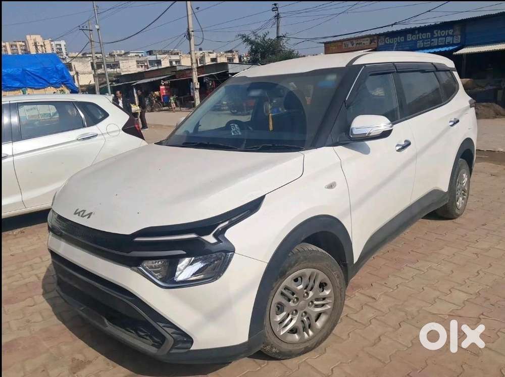 Kia Carens Petrol Manual 2024