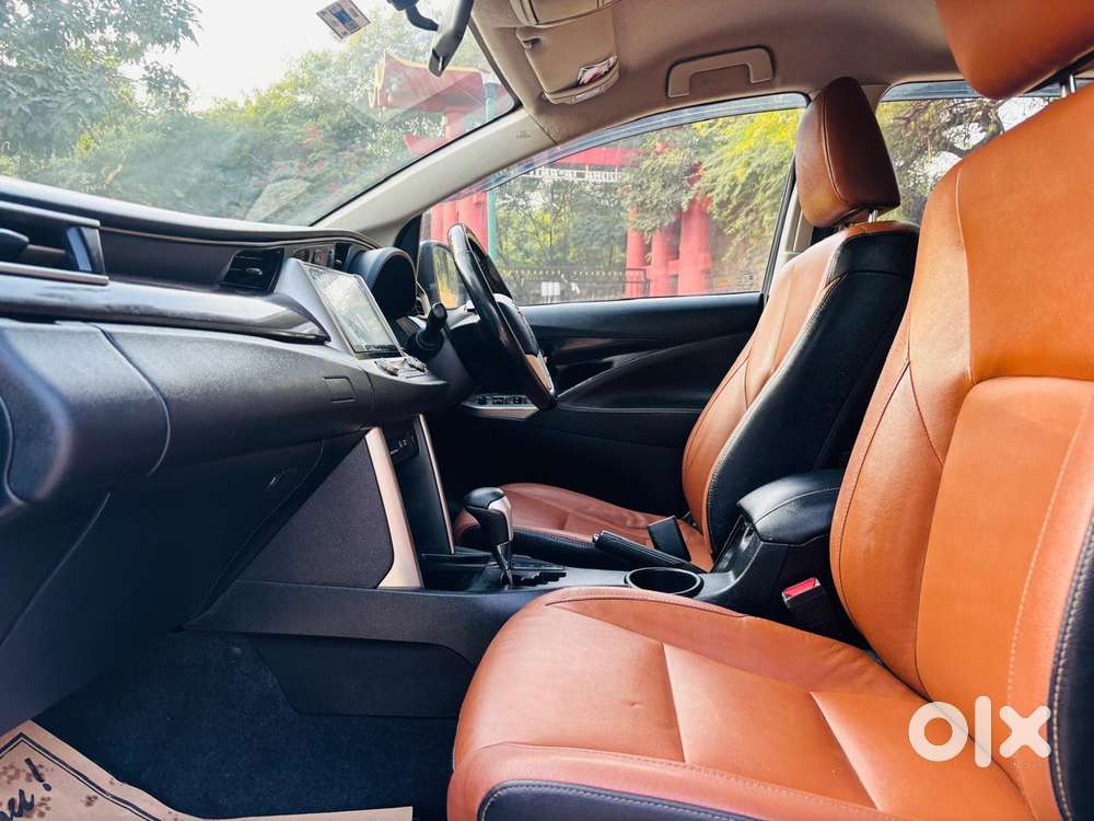 Toyota Innova Crysta