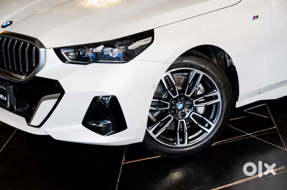Bmw 5 Series, 2026, Petrol