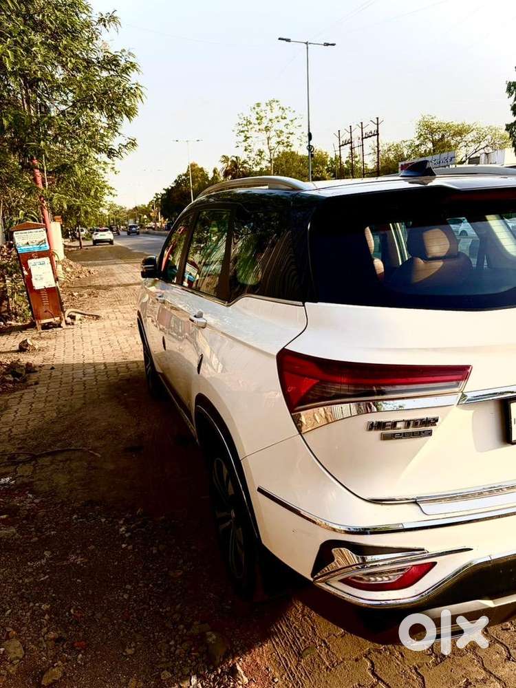 Mg Hector Plus (petrol - 2021 - 6 Seater- Top Model)