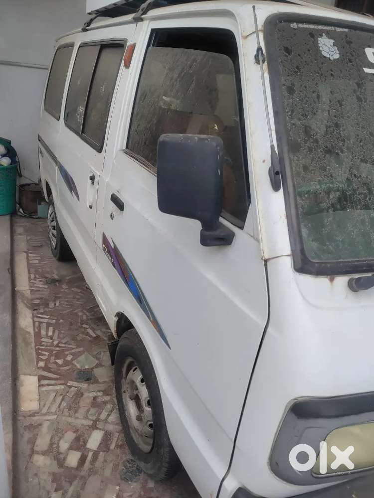 Maruti Suzuki Omni 2010