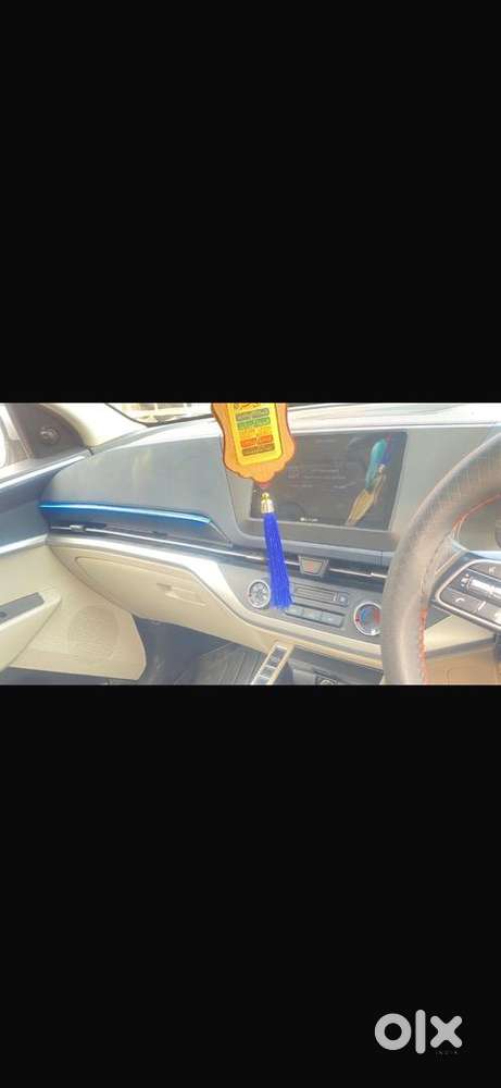 Kia Carens 2023 Petrol Well Maintained