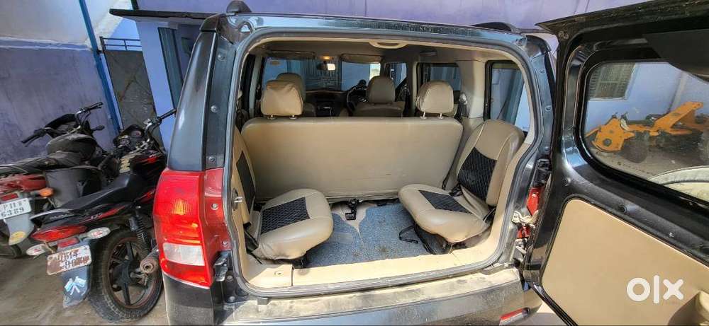 Mahindra Tuv 300 Plus 2017