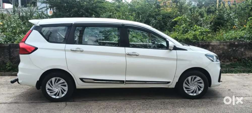 Maruti Suzuki Ertiga 2021 Petrol 70000 Km Driven
