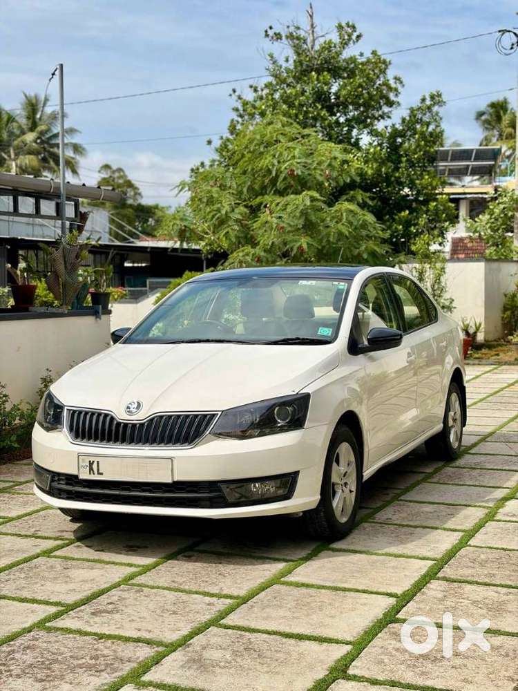 Skoda Rapid 1.0 Tsi Ambition, 2021, Petrol