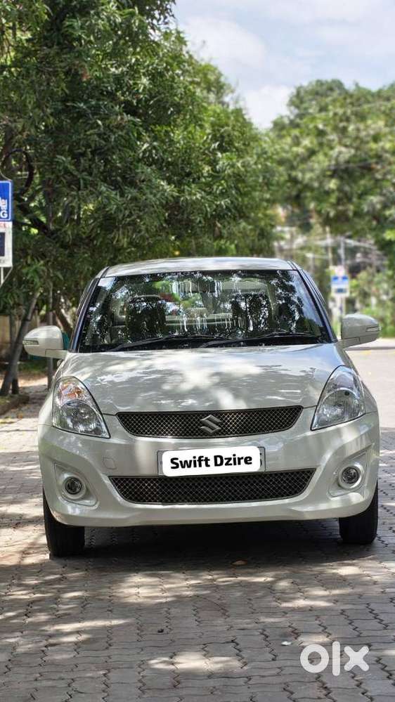 Maruti Suzuki Swift Dzire 1.2 Vxi Bsiv, 2014, Petrol