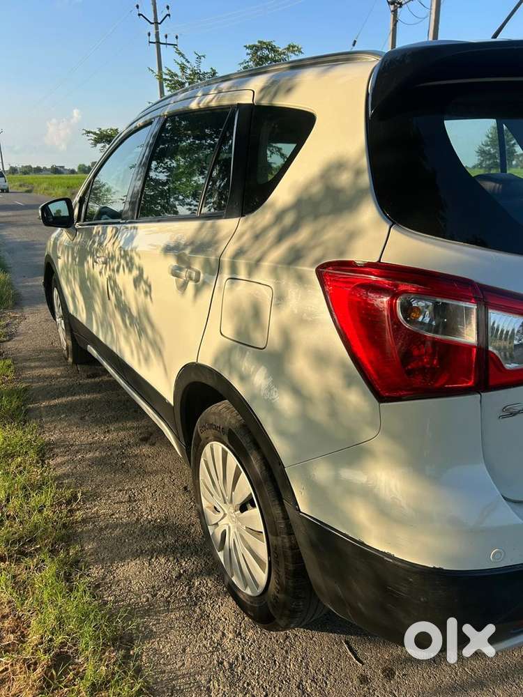 Maruti Suzuki S Cross 2016 Diesel Well Maintained