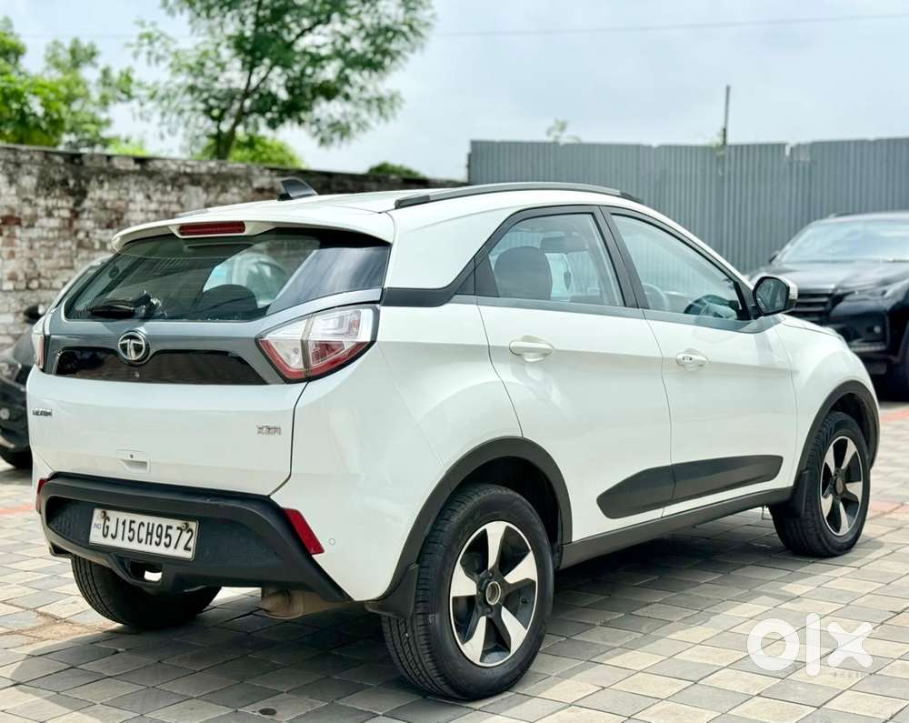Tata Nexon 1.2 Revotron Xza Plus (o) Amt, 2018, Petrol
