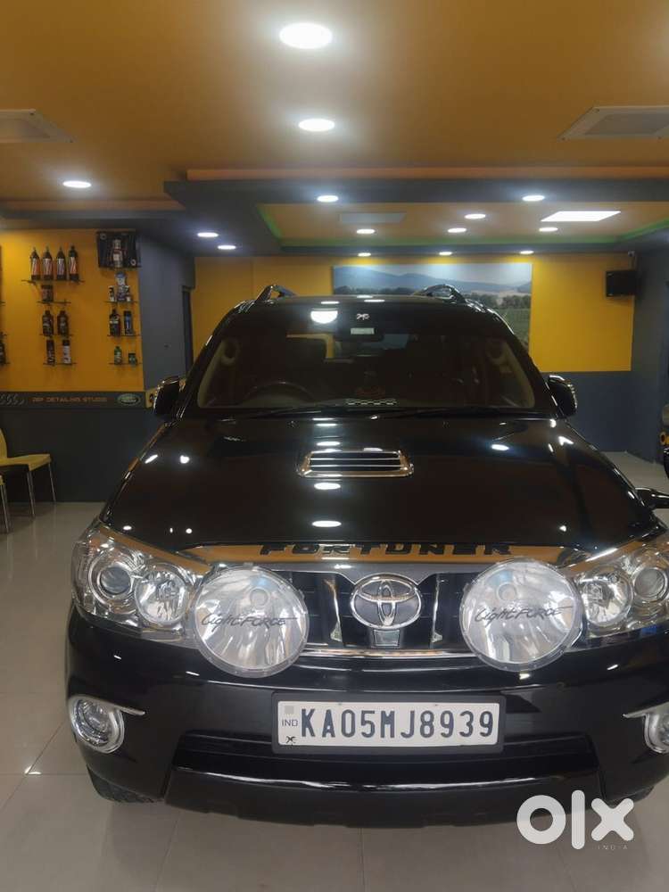 Toyota Fortuner Diesel 2011