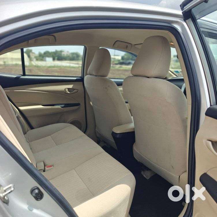 Toyota Yaris J Cvt, 2018, Petrol