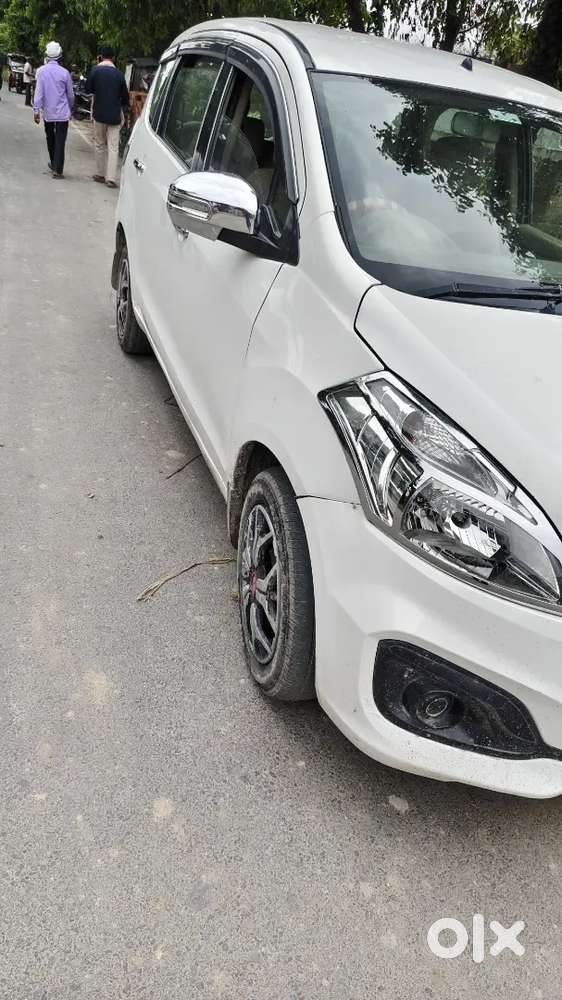 Maruti Suzuki Ertiga 2017 Diesel 105032 Km Driven