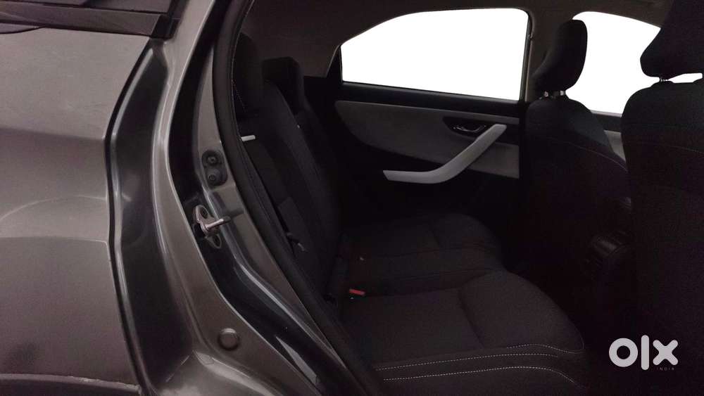 Tata Nexon Creative Plus S 1.2 Revotron Petrol 7dca, 2023, Petrol