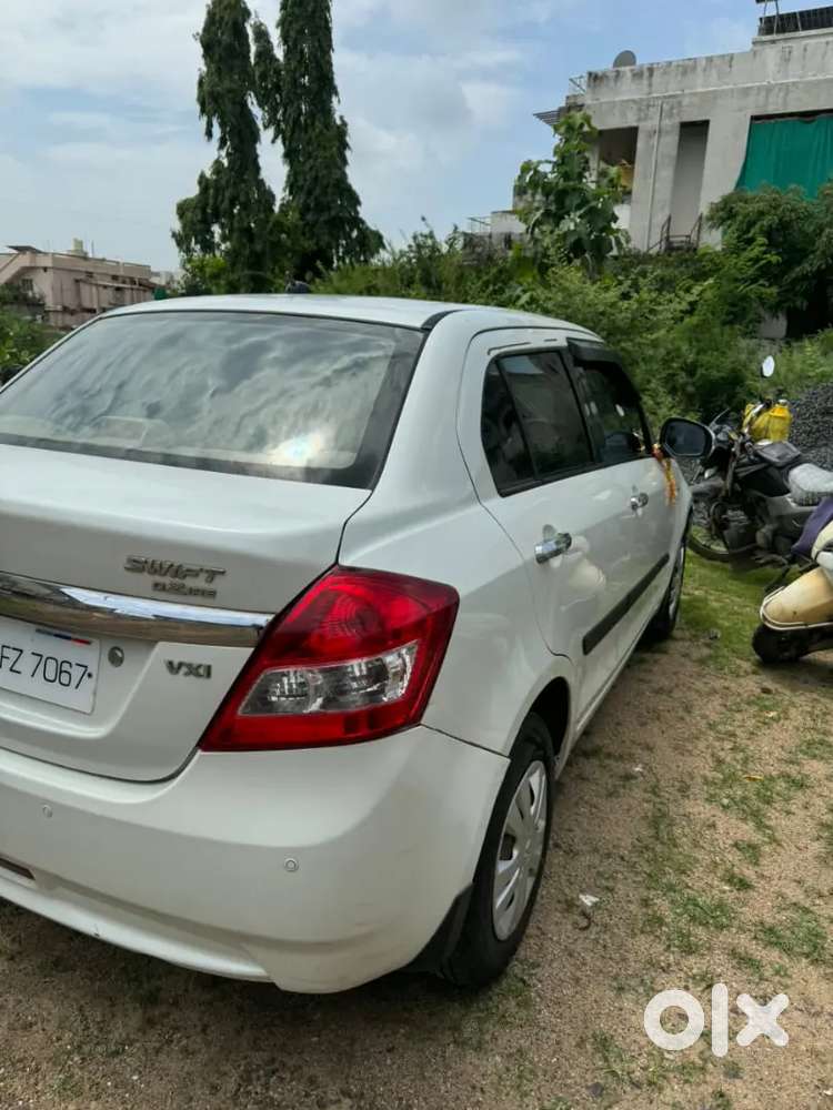 Maruti Suzuki Dzire 1.2 Lxi 2013 Ven