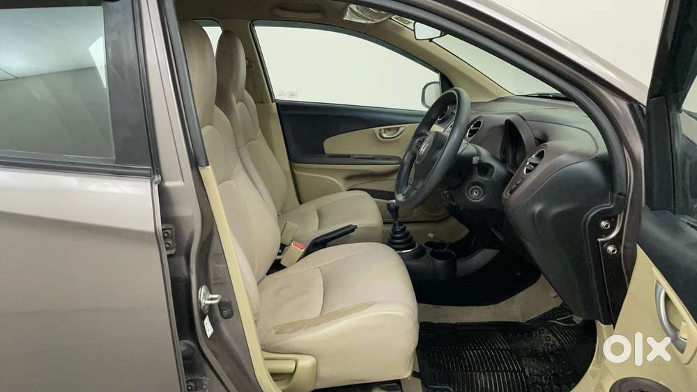 Honda Brio V Mt, 2013, Petrol