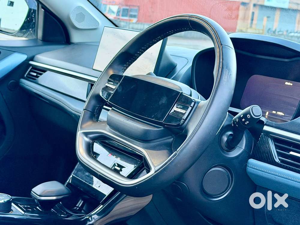 Tata Curvv Creative Plus S 1.2 Revotron Petrol 7dca, 2025, Petrol