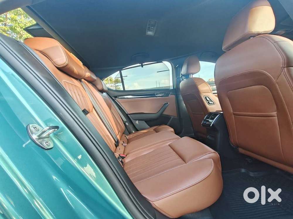 Skoda Superb 2.0 Tsi At L&k, 2024, Petrol