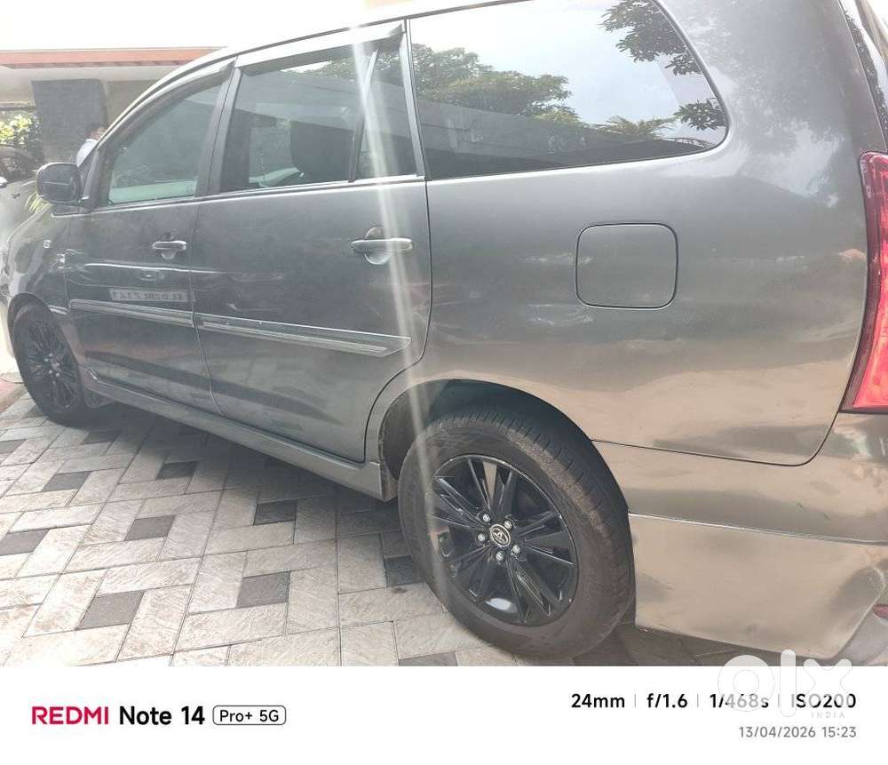 Toyota Innova 2.5 G (diesel) 7 Seater Bs Iv, 2013, Diesel